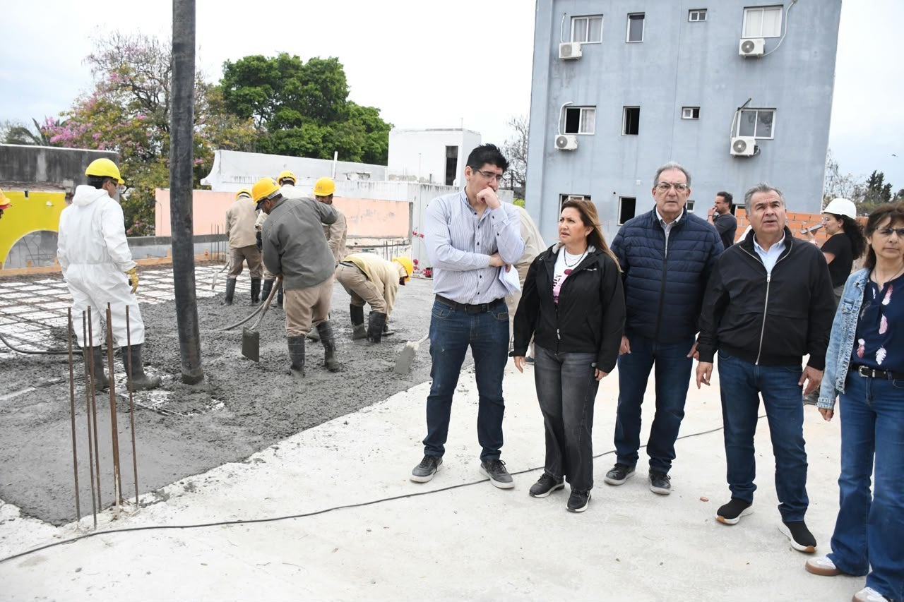 Fuentes supervisó el avance de la refacción y ampliación del jardín de infantes municipal Arco Iris